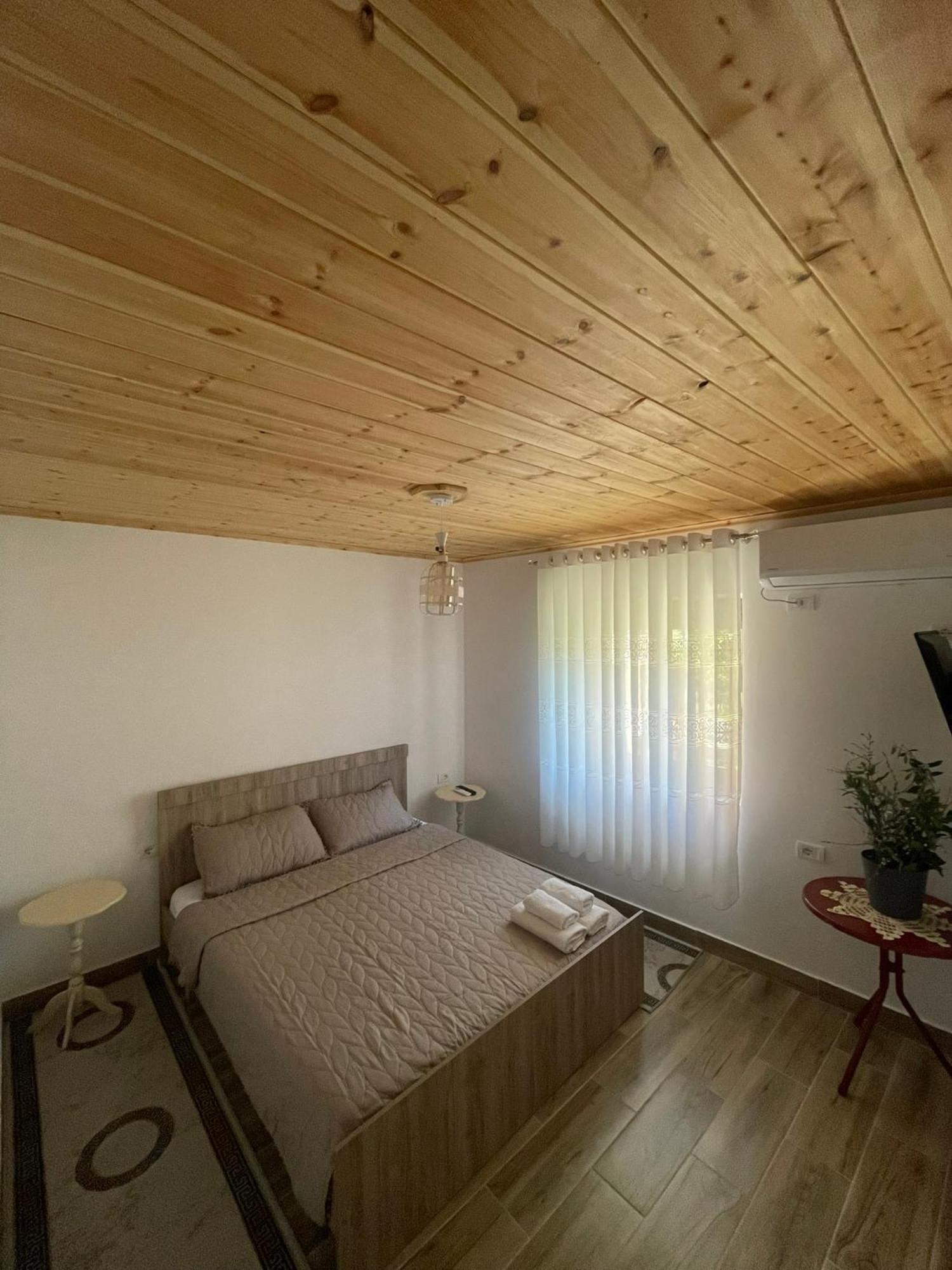 Guesthouse Kroi City Center Berati Exterior foto